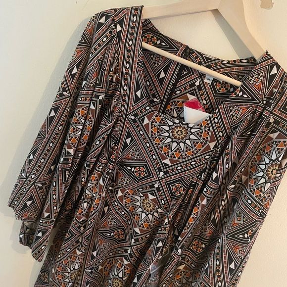 Nieves Lavi Damascus Kimono Dress - Picture 6 of 7